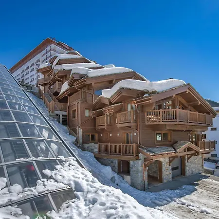Chic Avec Cheminee Et Parking A Courchevel